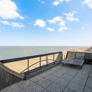 Penthouse App Met Imposant&eindeloos Zeezicht Appartement Middelkerke